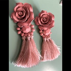 Statement flower 🌸 earrings